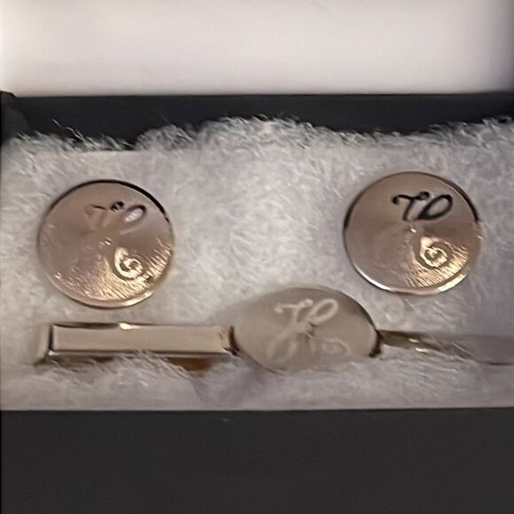 Vintage MCM 1960s matching polished silver tone monogrammed tie clip cuff links - Picture 8 of 9